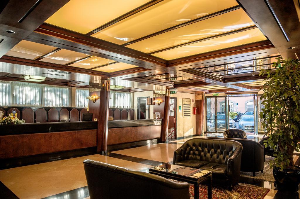Grande Albergo Potenza Buitenkant foto