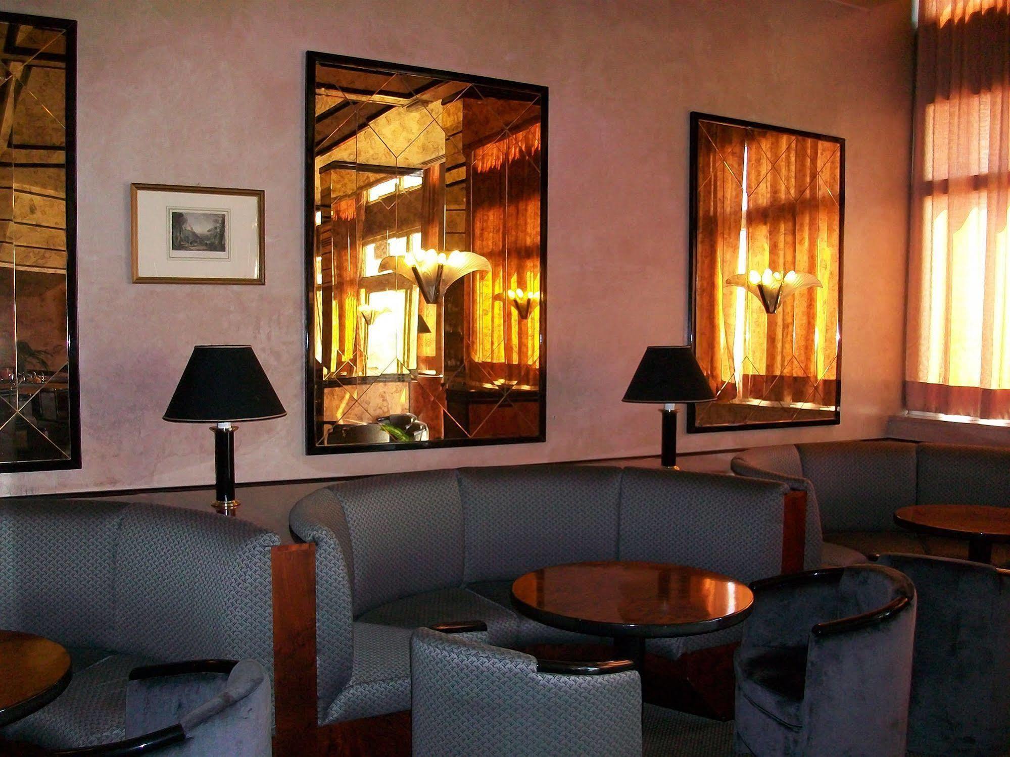 Grande Albergo Potenza Buitenkant foto