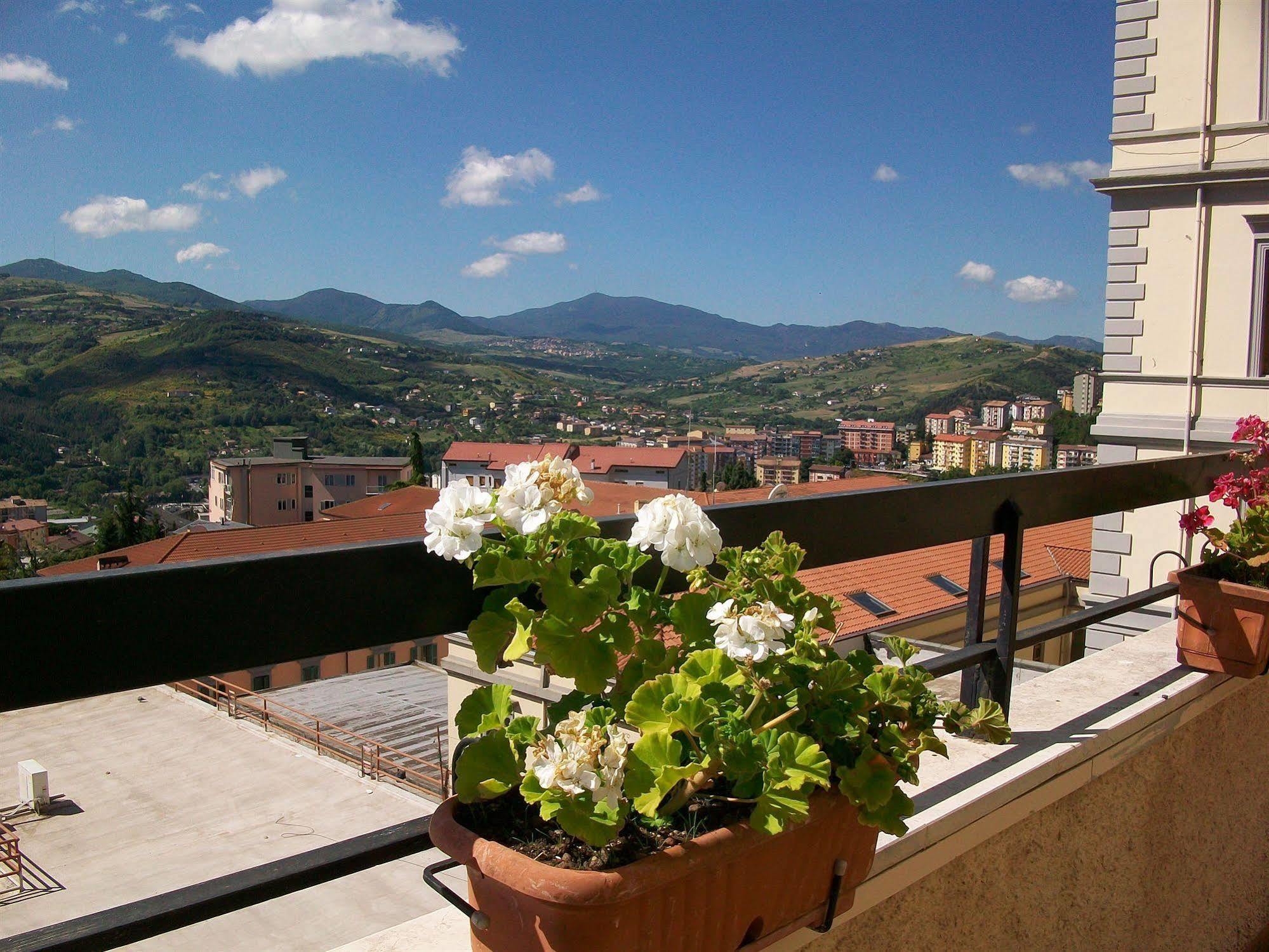 Grande Albergo Potenza Buitenkant foto